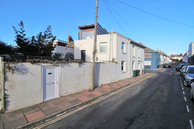 Flat for sale in Southover Street, Brighton