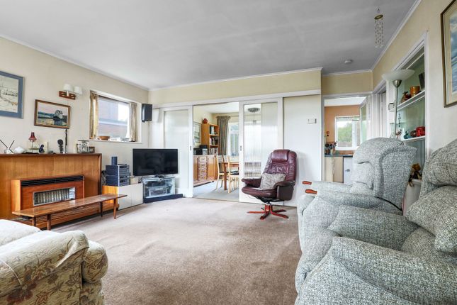 13 Ash Road, Ware photo 3