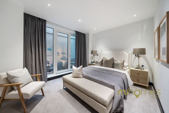 Flat for sale in Chapter Street, Pimlico