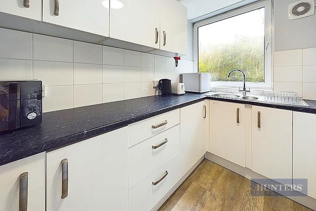 14, Sparkford Close, Winchester photo 3