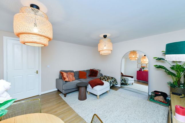 12 Stokesay Walk, Nottingham photo 4