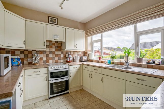 5, Tranmere Drive, Leeds photo 4