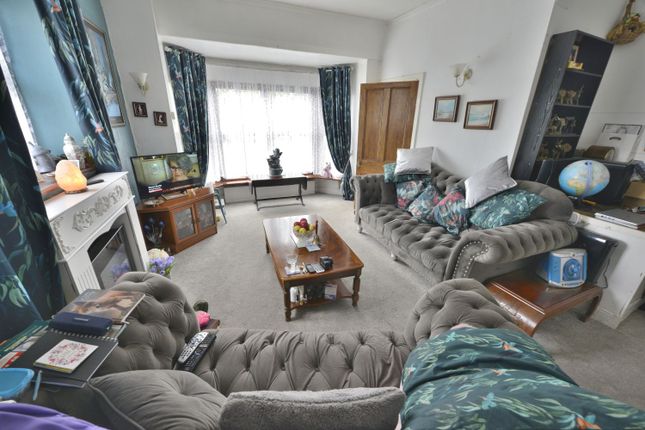 2a Callington Road, Saltash photo 4