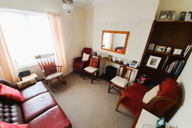 1, Waun Road, Llanelli photo 3