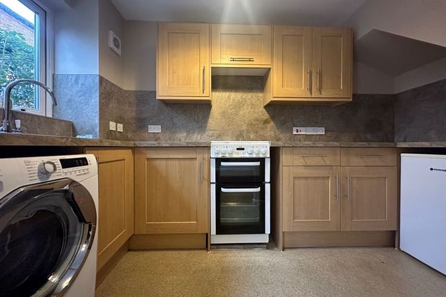 1, Calendula Court, Gloucester photo 2