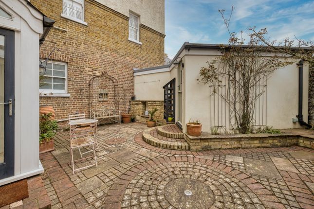 2, Lanthorne Road, Kent photo 4