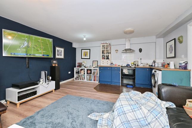 3, Hautboy Lane, Peterborough photo 4