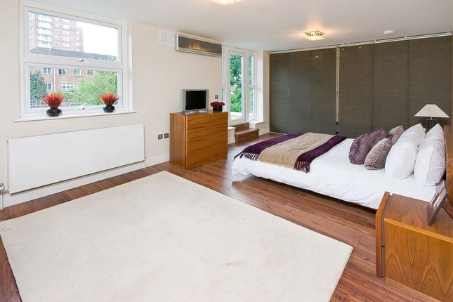 Flat to rent in St. Johns Wood Park, London