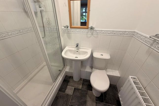 7, Devonshire Court, Heaton photo 5