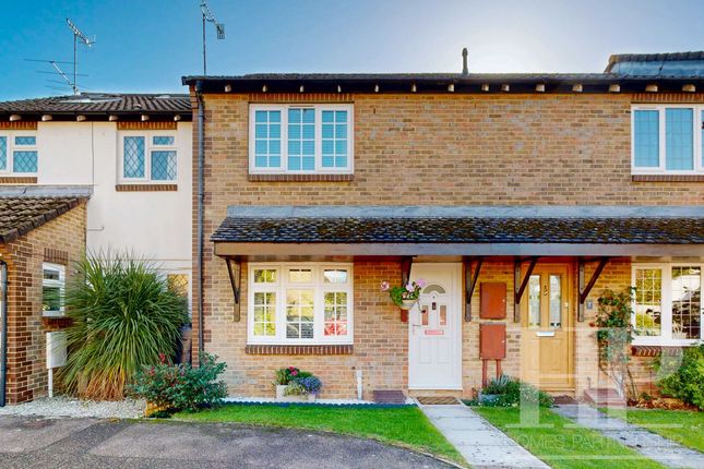2-bed terraced on 6 Stirling Close, Crawley, £350,000