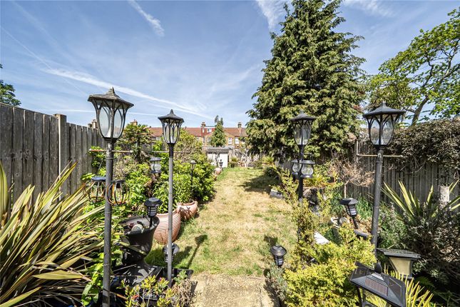 16, Leander Road, Thornton Heath photo 4