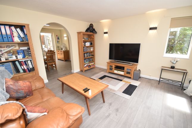 5, Burway Drive, Whitchurch photo 4