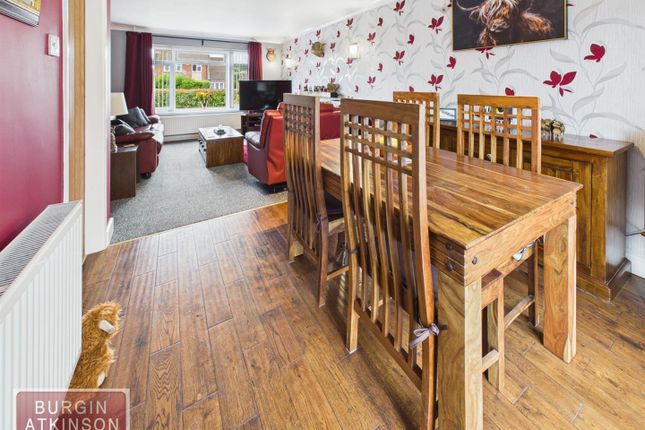 21, Yew Tree Road, Retford photo 2