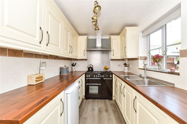 Nesbit Close, Wickford photo 4