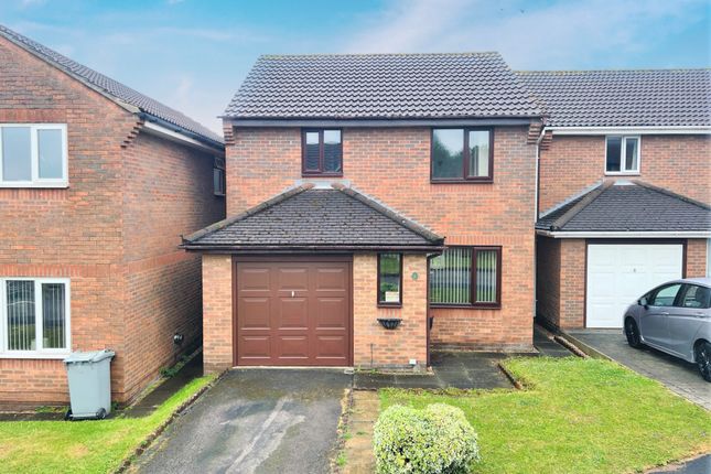 Detached house for sale in Hatcliffe Close, Grantham