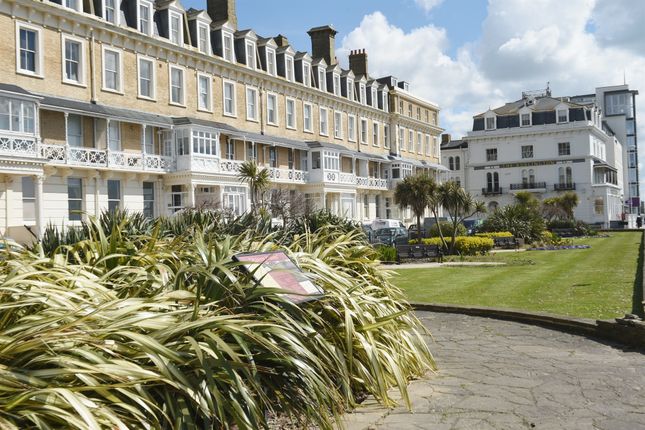 Flat to rent in Heene Terrace, Worthing