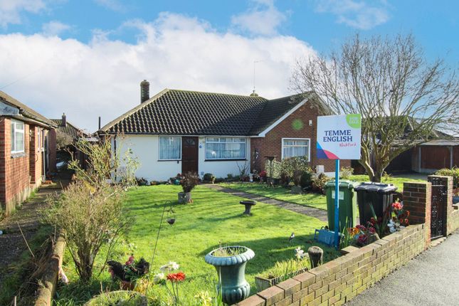 2-bed other on 44 Oakhurst Drive, Wickford, £300,000