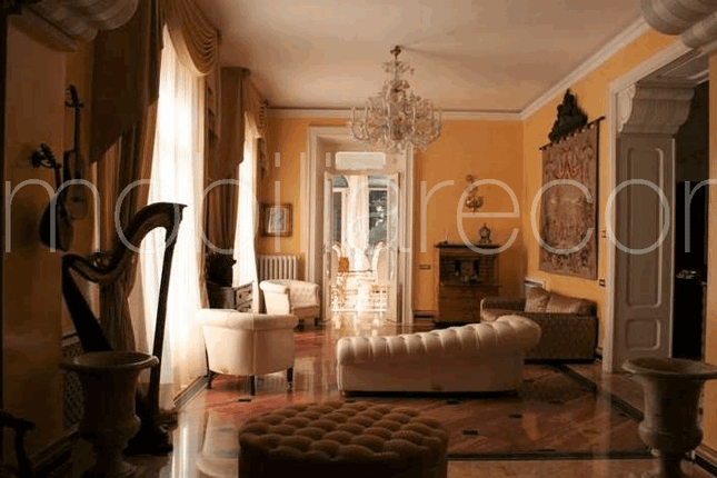 Villa for sale in Cernobbio, Lake Como, Lombardy, Italy