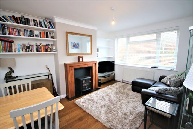 Thumbnail Maisonette for sale in Mount Close, Cockfosters