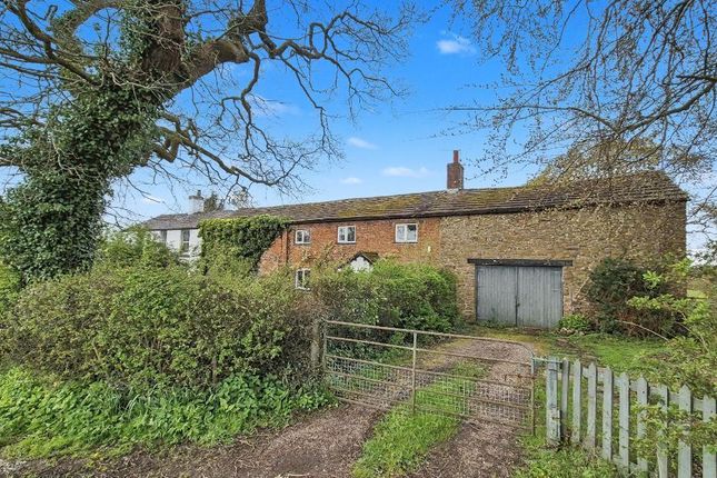 2, Commonside Cottage, Whalley photo 2