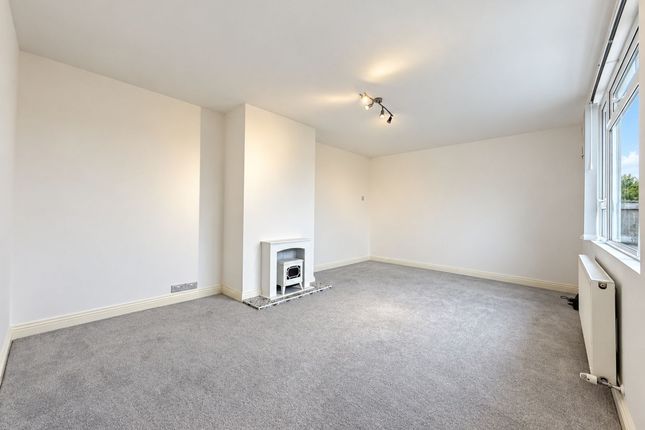10 Plantation Drive, Ellesmere Port photo 3