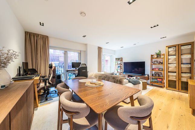 Flat 7, 17 Exchange Gardens, London photo 3