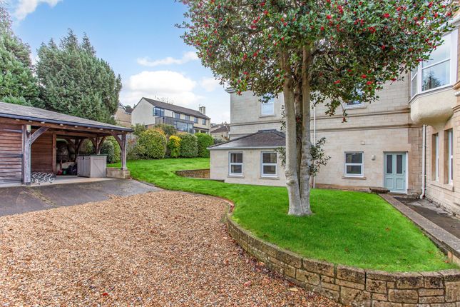 Flat for sale in Chaucer Road, Bath