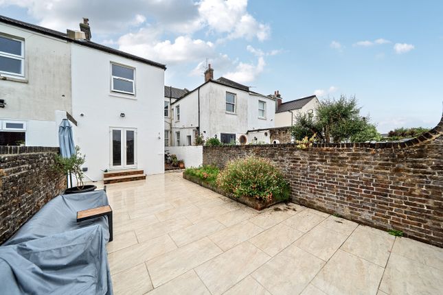 163, Lyndhurst Road, West Sussex photo 4