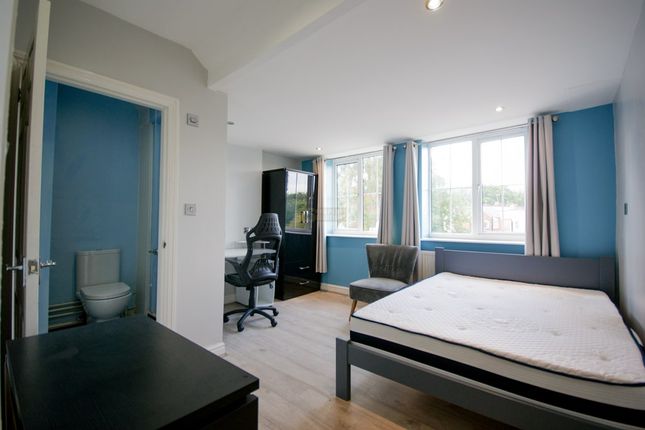 231, Harborne Lane, Birmingham photo 4