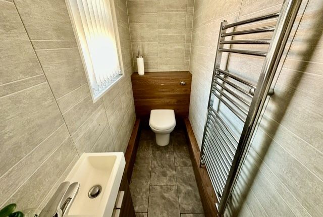 28, The Avenue, DONCASTER photo 4