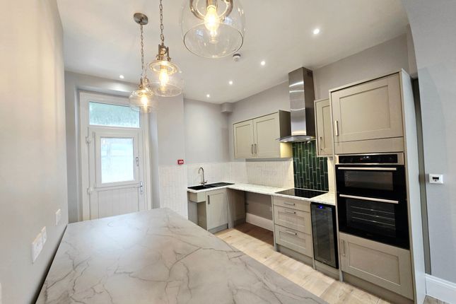 674 Mumbles Road, Swansea photo 4
