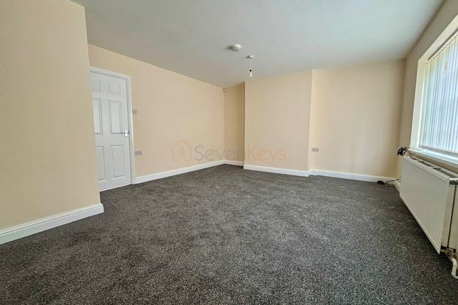 28 Staneway, Leam Lane, Gateshead photo 2