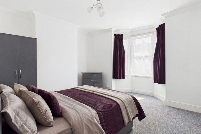3-bed house on (Upper) Maisonette, Room 2 1 Archibald Street, Gloucester, £550/mo