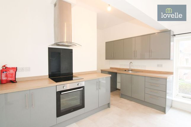 11b Mercer Row, Louth photo 4