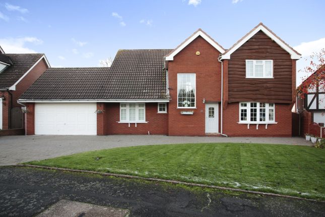 Thumbnail Detached house for sale in Cherryfield Close, Hartshill, Nuneaton