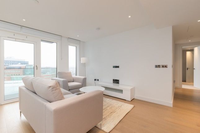 Belvedere Row Apartments, Fountain Park Way, London photo 2