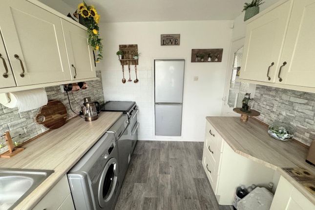 9, Cowpen Crescent, Stockton-On-Tees photo 4