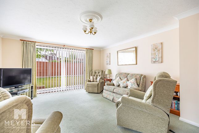 39a, Leeson Drive, Ferndown photo 4