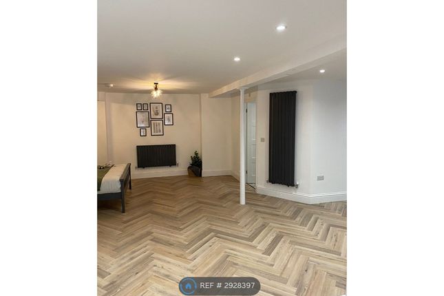 Flat, Grove Street, Raunds, Wellingborough photo 5