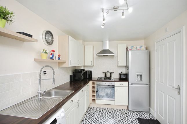 14, Izod Road, Rugby photo 3