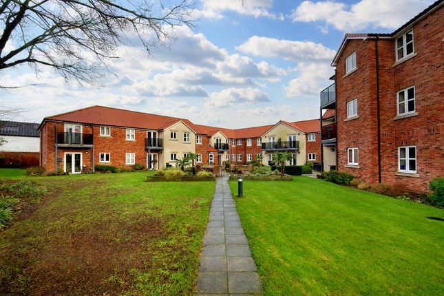 Flat for sale in Rogerson Court, Scaife Garth, Pocklington, Yorkshire