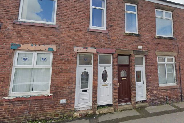 2-bed flat on 1, Lyndhurst Terrace, Sunderland, £47,000