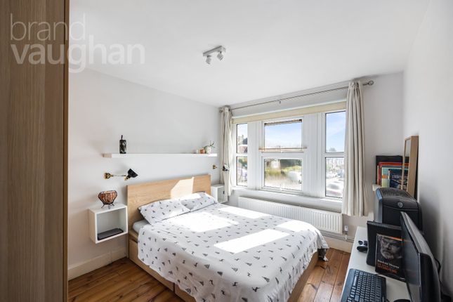 Flat for sale in Hollingbury Place, Brighton, East Sussex