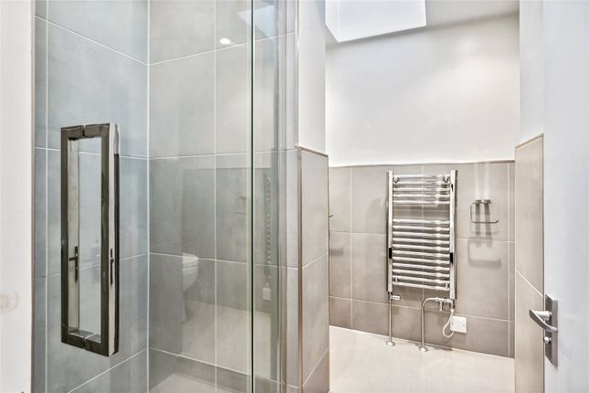 Flat 7, 69, Egerton Gardens, London photo 4