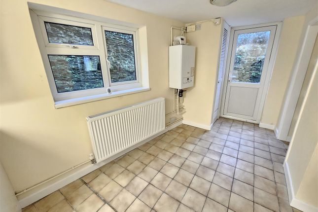 11, The Square, Yelverton photo 4