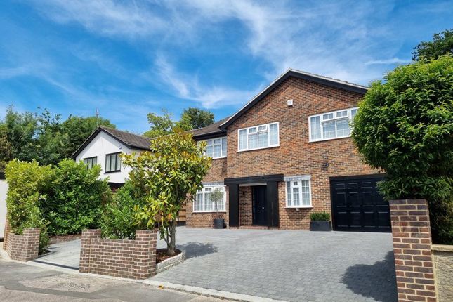 Thumbnail Property to rent in Church Lane, Loughton