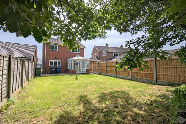 156A, Chestnut Drive South, Leigh photo 4