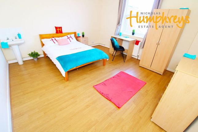 Shared accommodation to rent in Lodge Road, Southampton