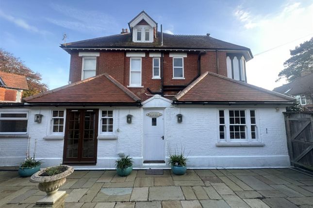 28 Pinewood Road, Branksome Park Poole photo 2