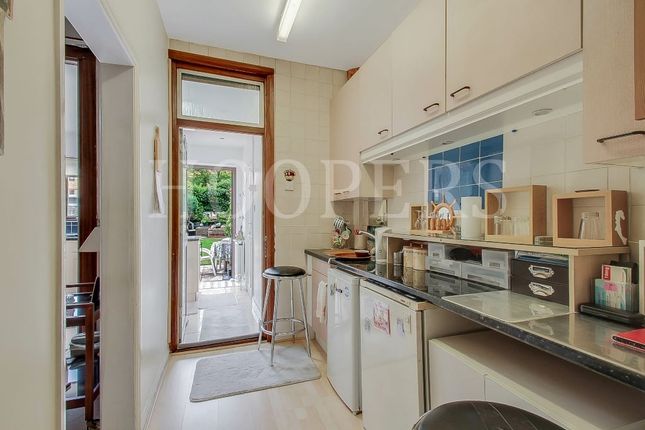 17, Normanby Road, London photo 3